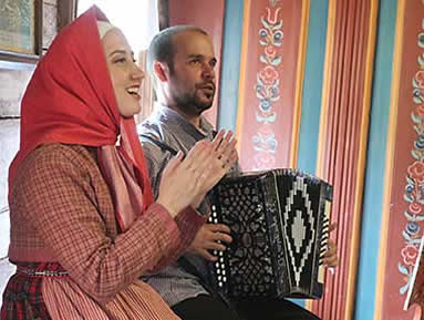 Music players at Semyenkovo, Russia